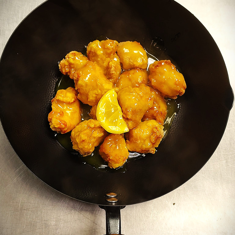 Delicious Lemon Chicken Dish