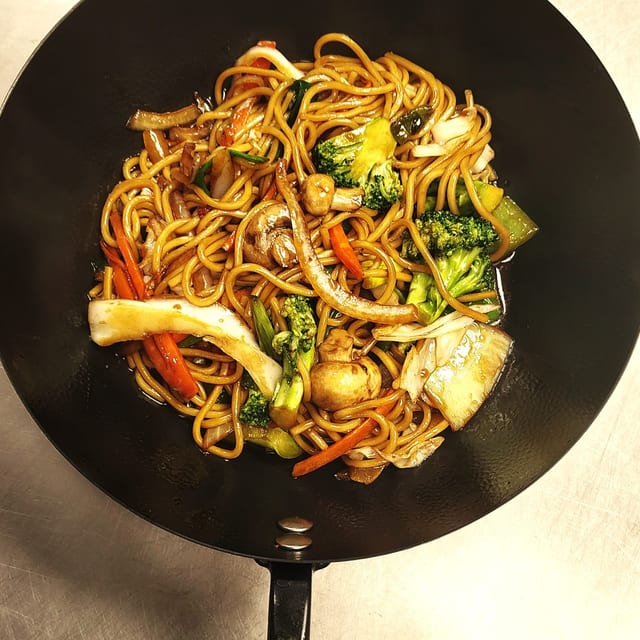 Veggie Lo Mein Dinner.